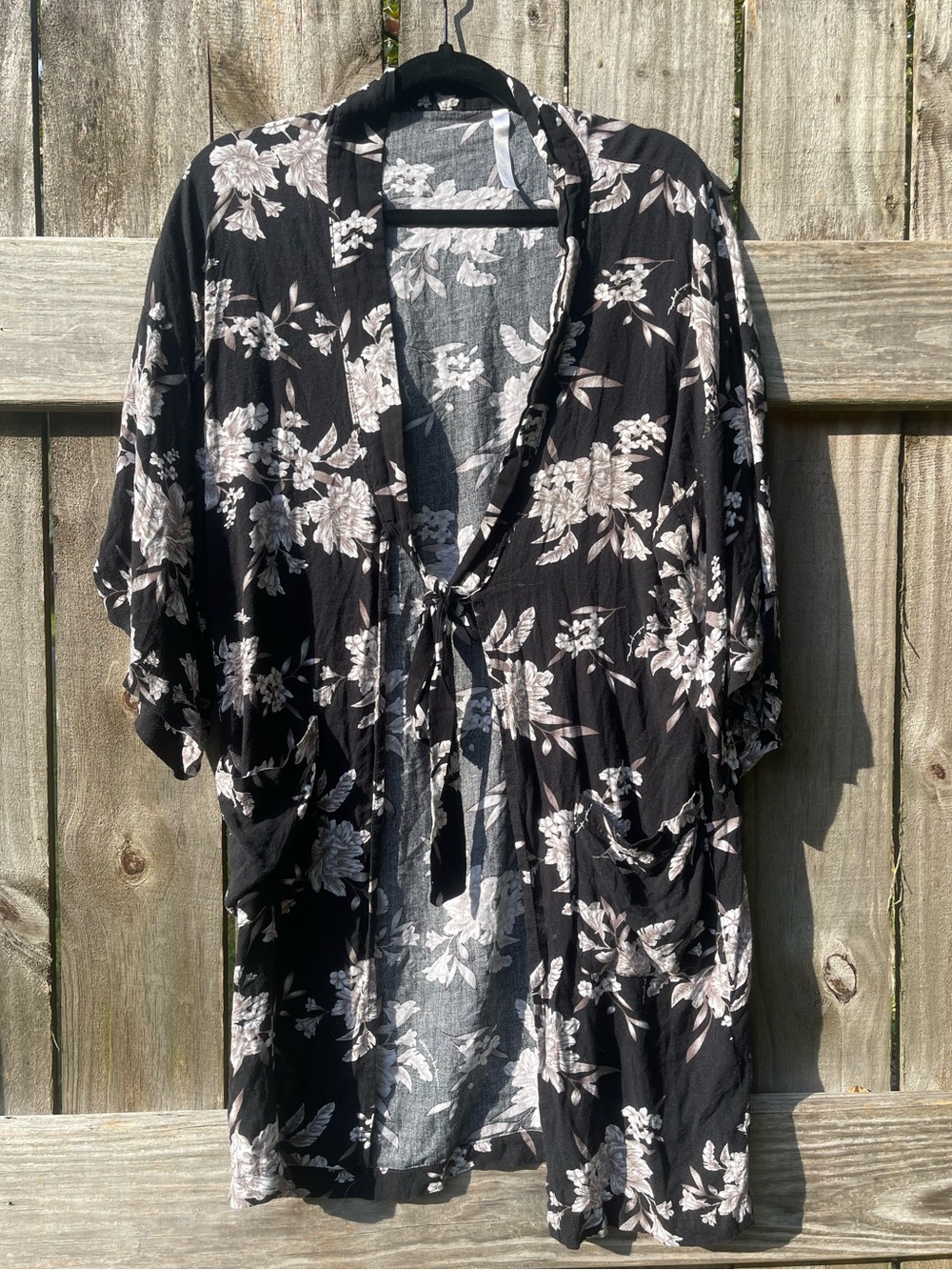 Spiritual Gangster Black and White Floral Tie-Front Kimono One Size